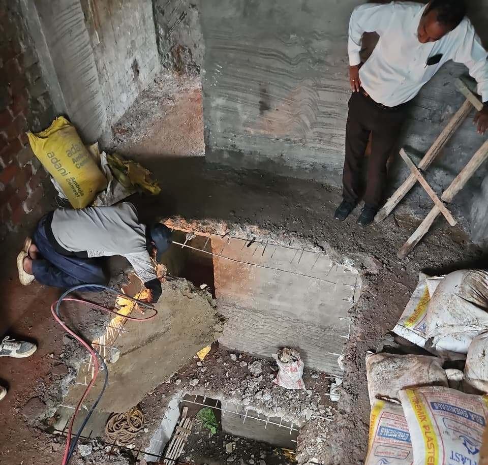 ऐरोली विभागात एकाच दिवशी 13 अनधिकृत बांधकामांवर तोडक कारवाई