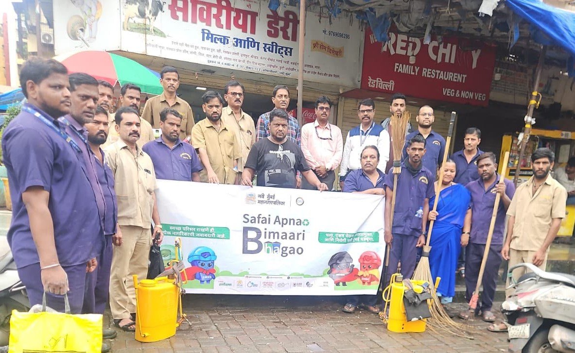 सफाई अपनाओ, बिमारी भगाओ अभियानांतर्गत आरोग्य व घनकचरा व्यवस्थापन विभागाच्या संयुक्त मोहीमा